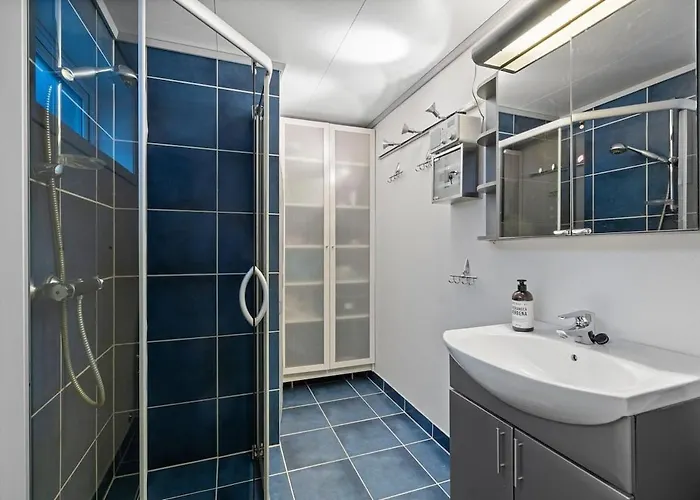 Flat In Near Airport Lägenhet